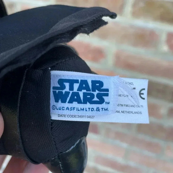 Star Wars Darth Vader Mini Plush - Picture 2 of 4